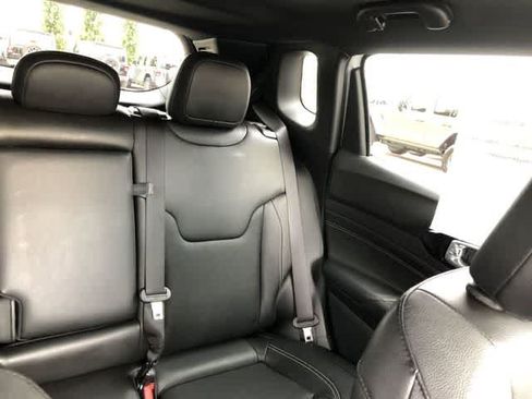 Used 2022 Jeep Compass High Altitude AWD/4WD image 16