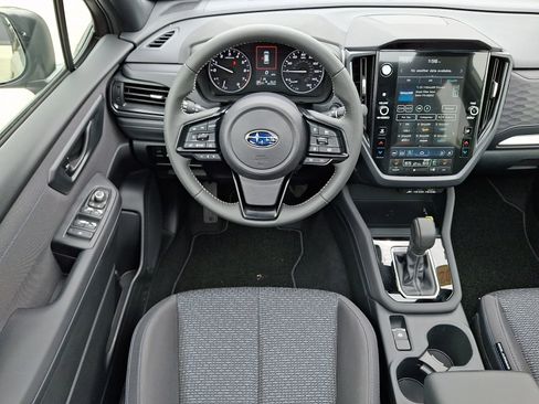 Certified 2025 Subaru Forester Premium AWD/4WD image 11