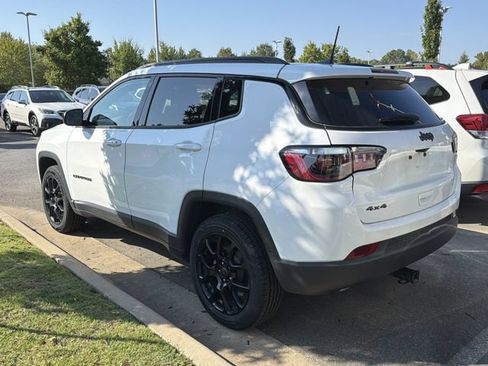 Used 2025 Jeep Compass Latitude w/ Altitude Special Edition AWD/4WD image 4
