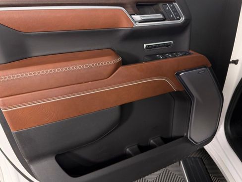 Used 2024 GMC Sierra 1500 Denali Ultimate image 25