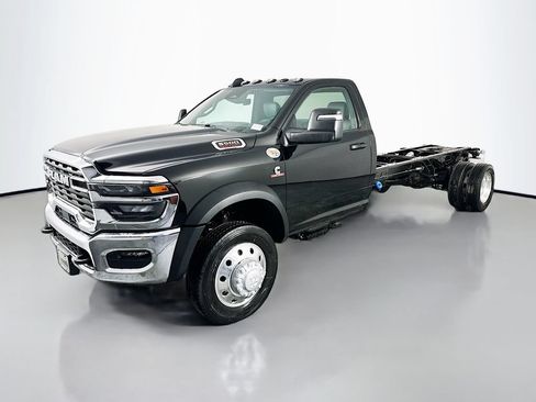 New 2026 RAM 5500 Tradesman AWD/4WD image 3