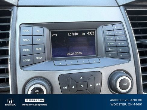 Used 2017 Ford Taurus SEL FWD image 19