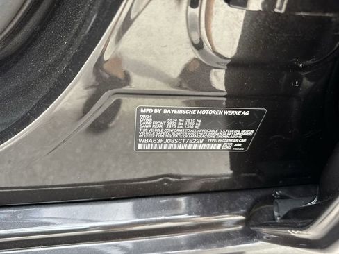 Used 2025 BMW 540i xDrive image 60