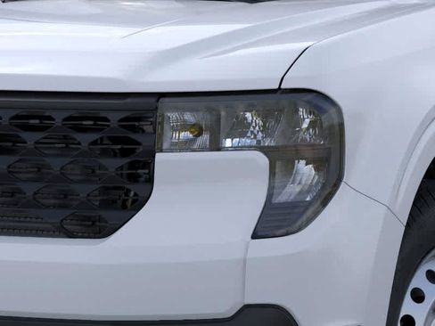 New 2026 Ford Maverick XL image 19