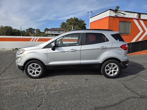 Used 2019 Ford EcoSport SE image 2