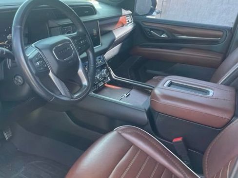 Used 2023 GMC Yukon Denali Ultimate AWD/4WD image 18