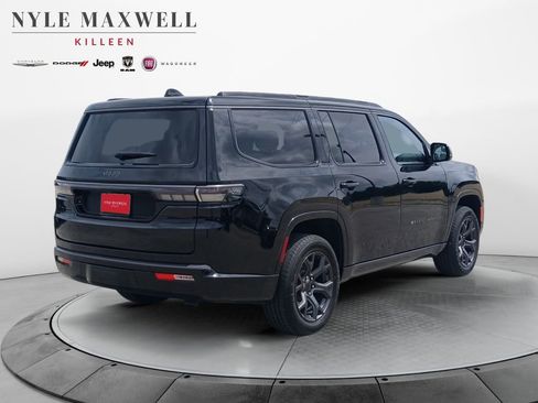 New 2026 Jeep Grand Wagoneer Limited w/ Premium Group II AWD/4WD image 16