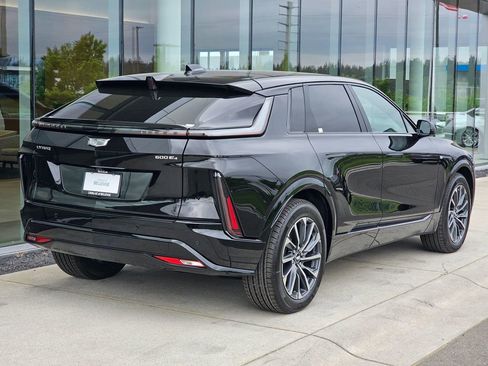 New 2026 Cadillac Lyriq Sport AWD/4WD image 5