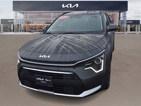 New 2026 Kia Niro EX image 7