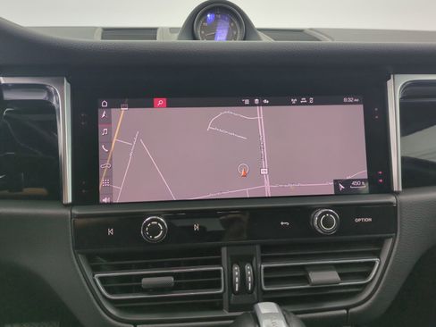Certified 2023 Porsche Macan Turbo AWD/4WD image 16