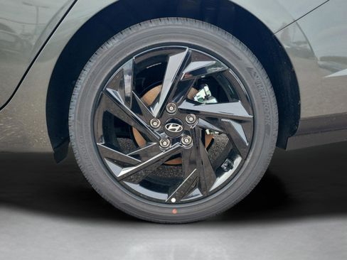 New 2026 Hyundai Elantra SEL Sport image 5