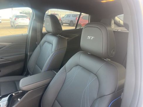 New 2026 Buick Envista Sport Touring w/ Convenience I Package image 11