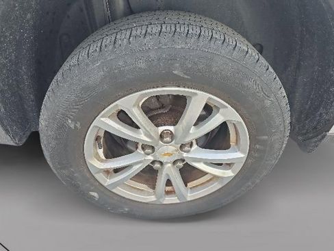 Used 2017 Chevrolet Equinox LS AWD/4WD image 14