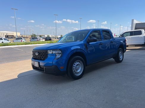 New 2025 Ford Maverick XL w/ Equipment Group 101A image 3