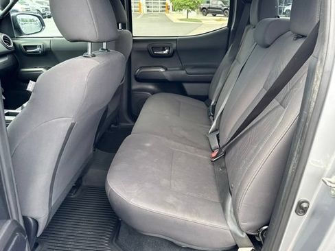 Used 2019 Toyota Tacoma TRD Off-Road w/ Technology Package AWD/4WD image 20