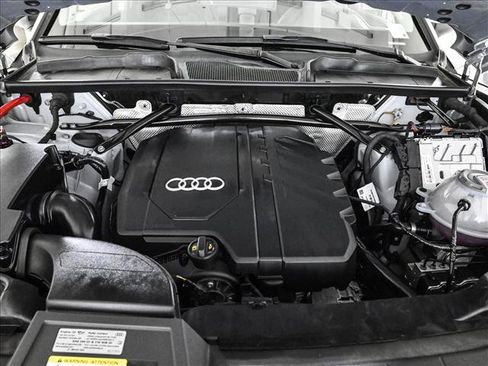 Used 2024 Audi Q5 2.0T Premium Plus w/ Premium Plus Package AWD/4WD image 24