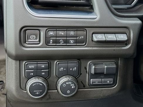 Used 2021 Chevrolet Tahoe High Country image 13