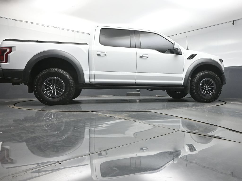 Used 2019 Ford F150 Raptor w/ Equipment Group 802A Luxury AWD/4WD image 38