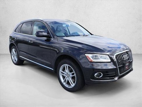Used 2017 Audi Q5 2.0T Premium Plus w/ Technology Package AWD/4WD image 3