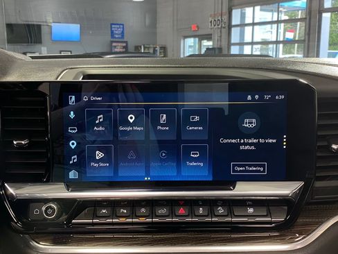 Used 2025 Chevrolet Silverado 1500 LT Trail Boss w/ Convenience Package II AWD/4WD image 23