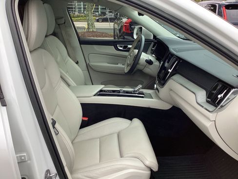 Certified 2023 Volvo XC60 B5 Ultimate w/ Climate Package image 35