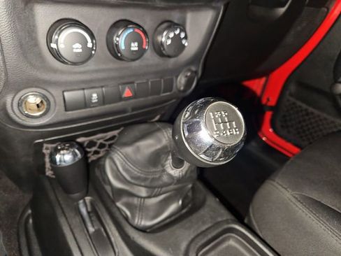 Used 2017 Jeep Wrangler Sport image 16