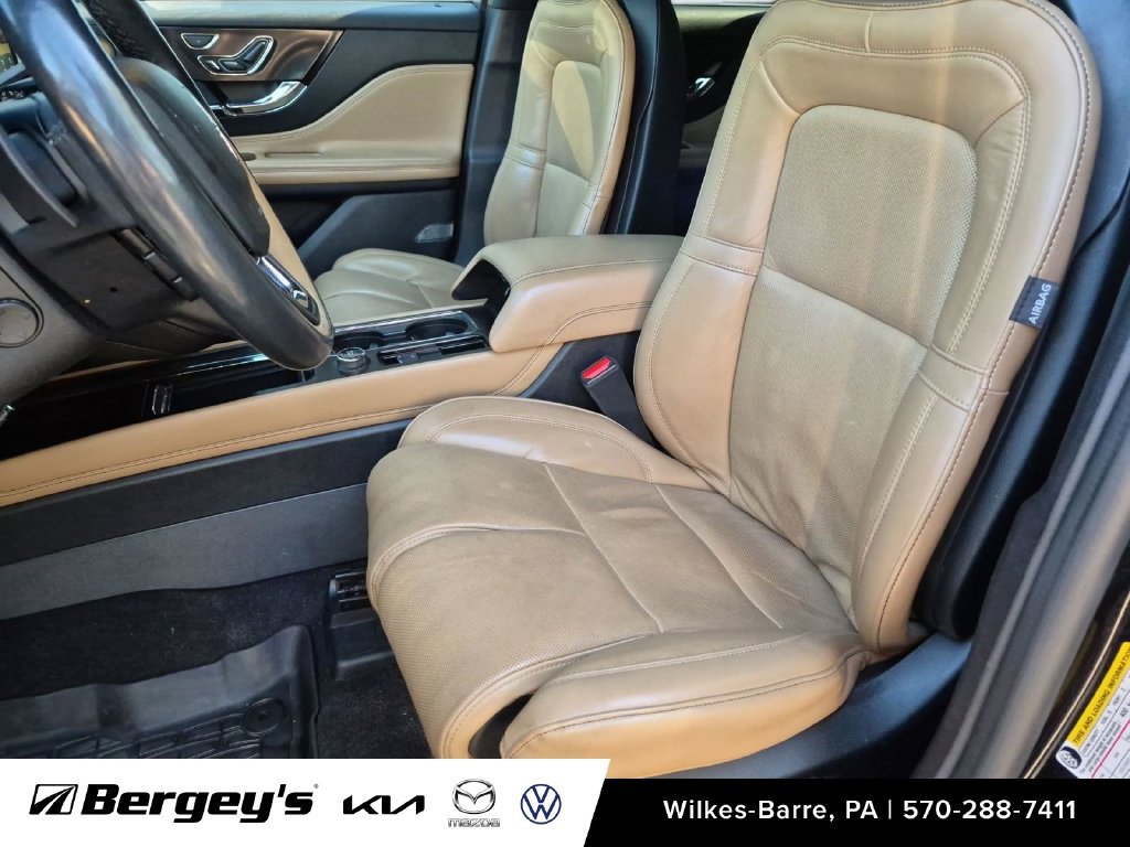 Used 2021 Lincoln Corsair Reserve w/ Equipment Group 201A AWD/4WD image 20