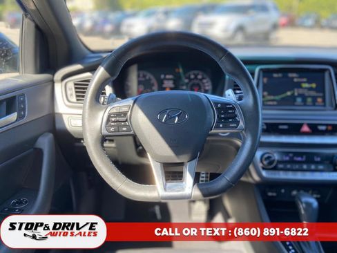 Used 2018 Hyundai Sonata Limited w/ Cargo Package image 15
