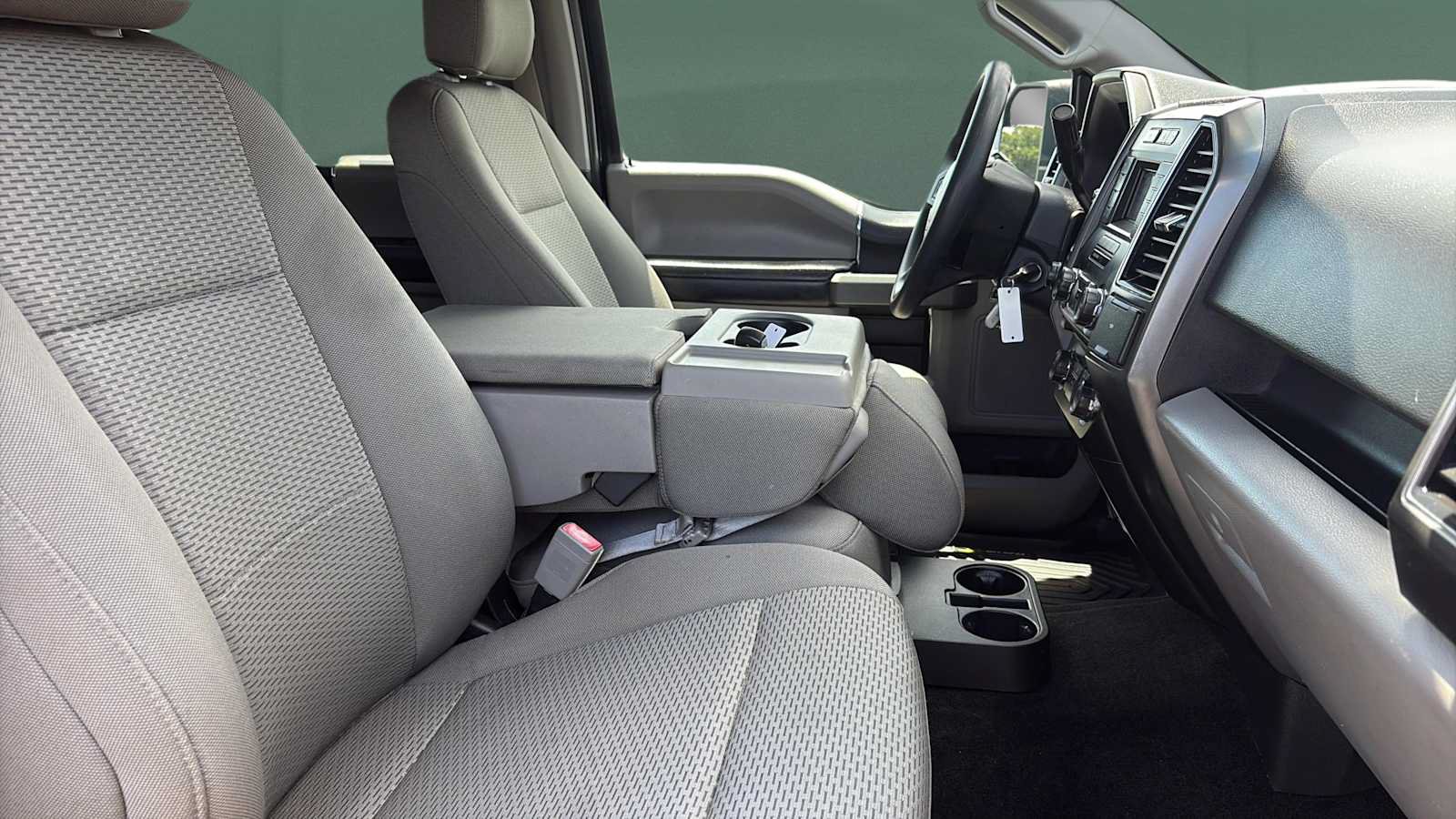Used 2018 Ford F150 XLT AWD/4WD image 17