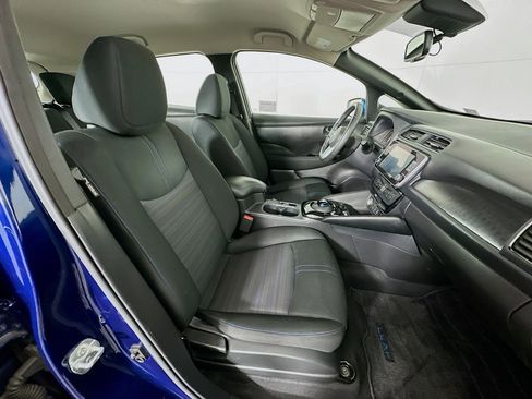 Used 2024 Nissan Leaf SV Plus image 31