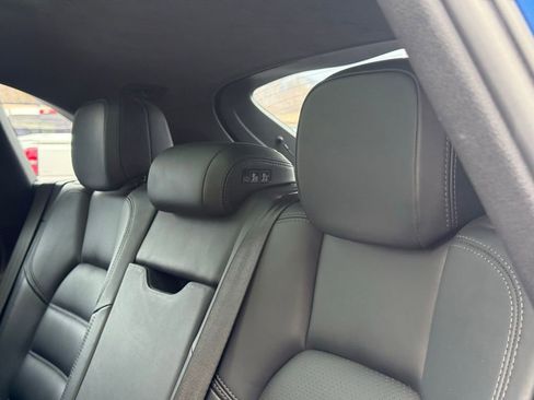 Used 2015 Porsche Macan Turbo image 25