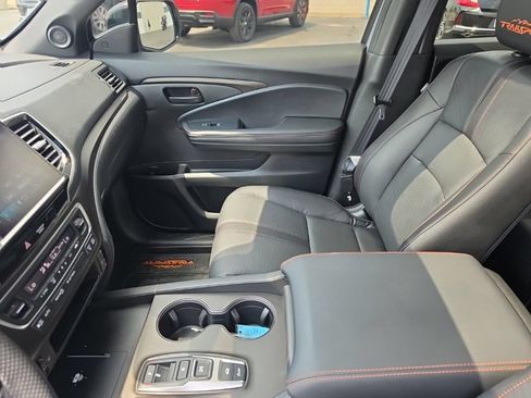 Certified 2025 Honda Ridgeline TrailSport image 25
