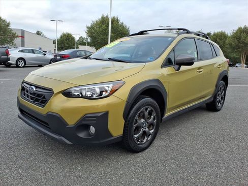 Used 2022 Subaru Crosstrek 2.5i Sport w/ Moonroof Package AWD/4WD image 16