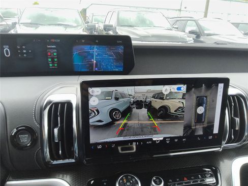 New 2026 Ford Expedition Platinum w/ Stealth Appearance Package AWD/4WD image 36