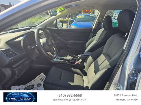 Used 2018 Subaru Impreza 2.0i Premium w/ Popular Package #2 AWD/4WD image 9