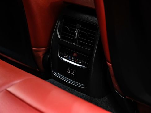 Used 2024 BMW 330i 330i w/ M Sport Package image 41