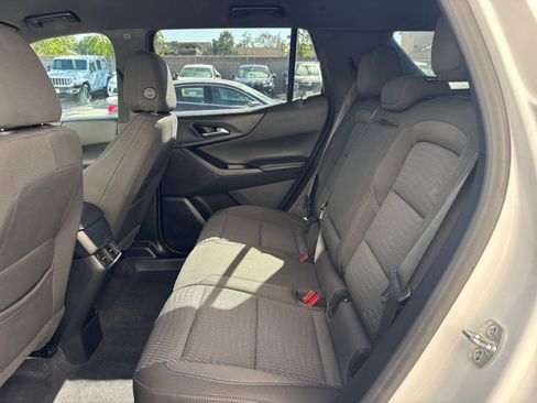 Used 2025 Chevrolet Equinox LT image 25