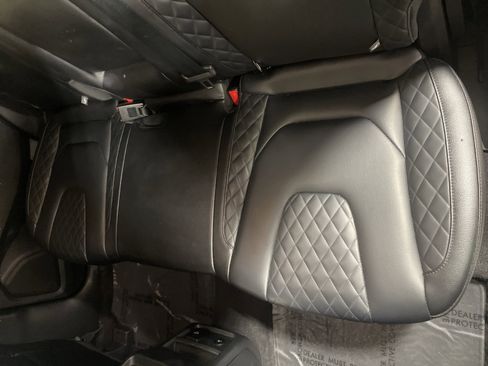 Used 2024 Ford Edge Titanium image 12