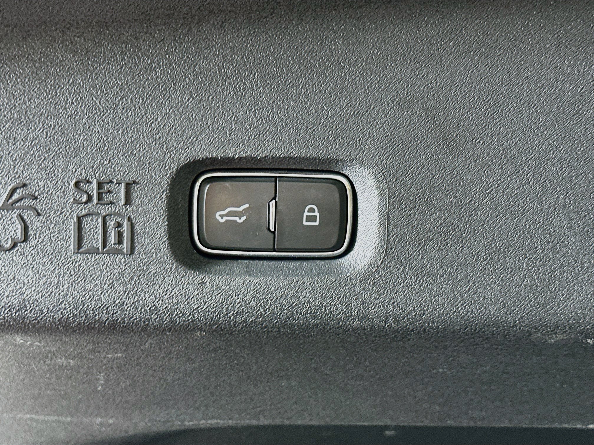 Used 2025 Ford Expedition Active AWD/4WD image 33