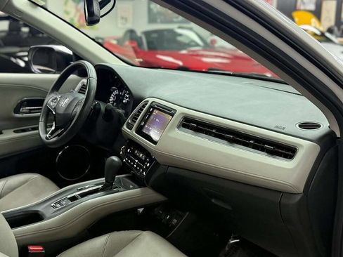 Used 2017 Honda HR-V EX-L image 16