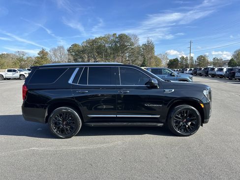 Certified 2023 GMC Yukon SLT image 5