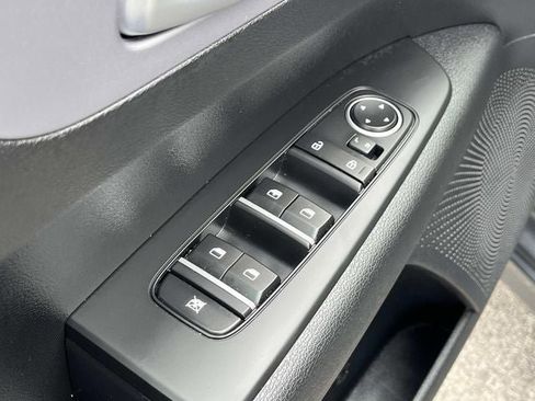 Used 2024 Kia Forte LXS w/ LXS Technology Package image 25