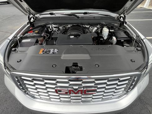 Used 2018 GMC Yukon Denali AWD/4WD image 30