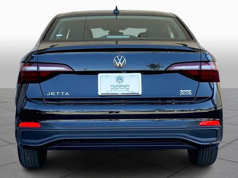 Used 2024 Volkswagen Jetta S image 5