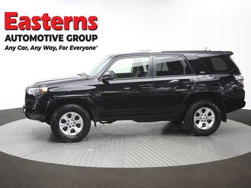 Used 2015 Toyota 4Runner SR5 AWD/4WD image 61
