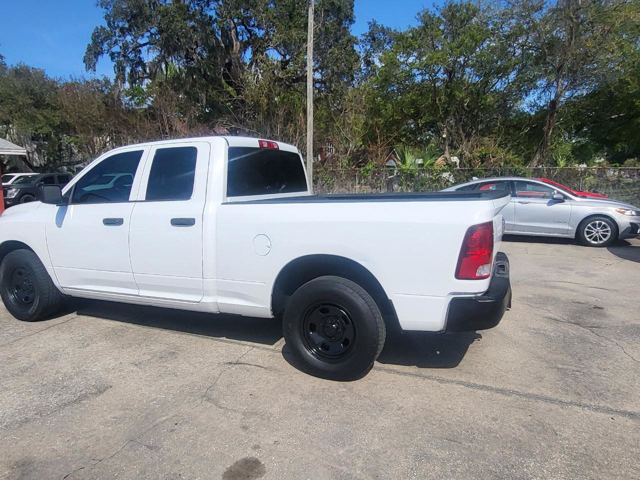 Used 2017 RAM 1500 Tradesman RWD image 27