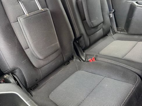 Used 2019 Ford Explorer XLT FWD image 26