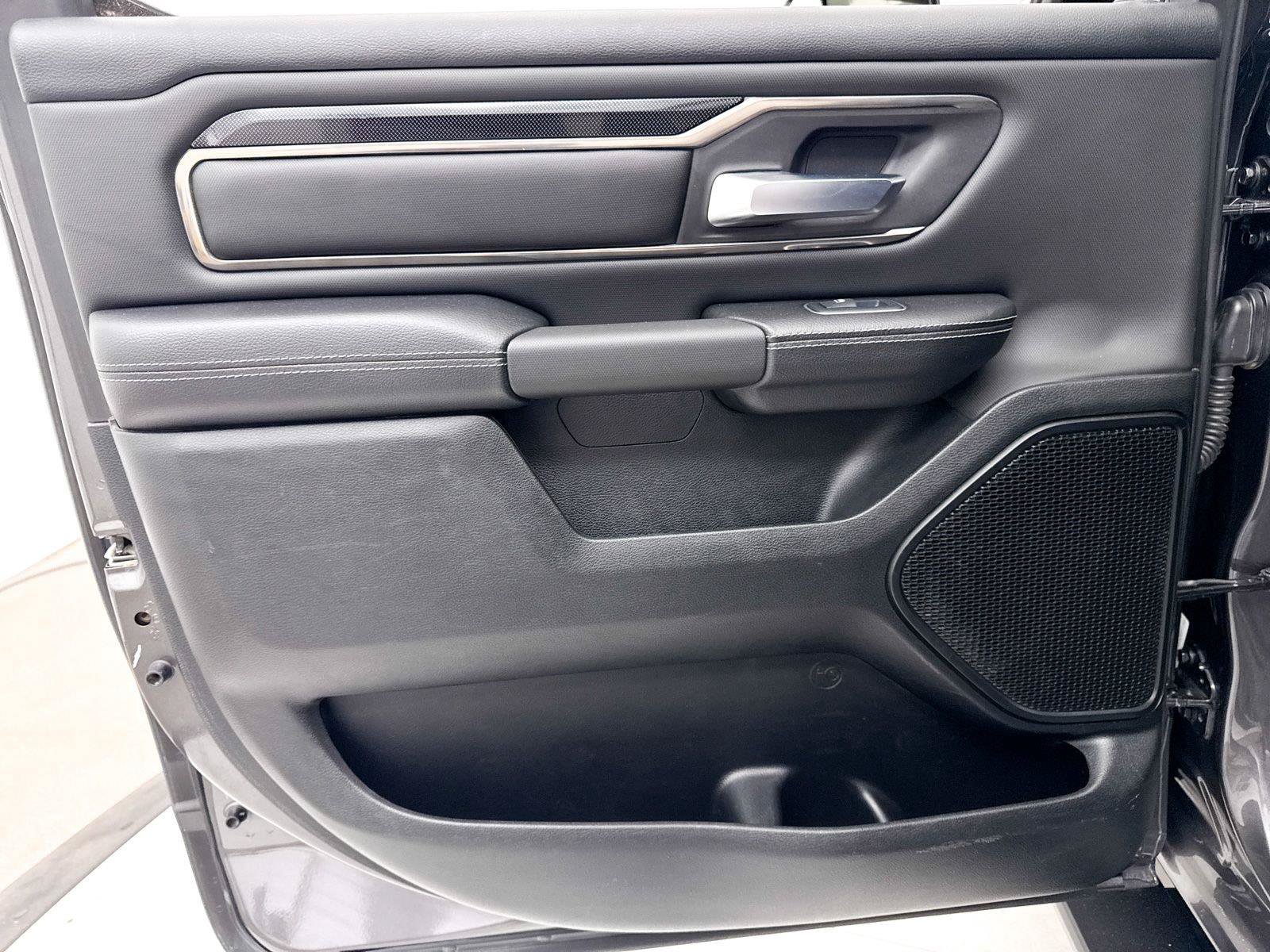 Used 2020 RAM 1500 Sport w/ Level 2 Equipment Goup w/2_L AWD/4WD image 27