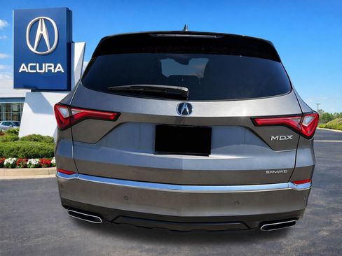 Used 2023 Acura MDX SH-AWD w/ Technology Package image 5