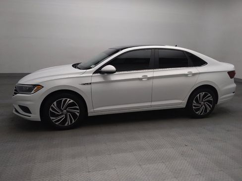 Used 2020 Volkswagen Jetta SEL FWD image 2